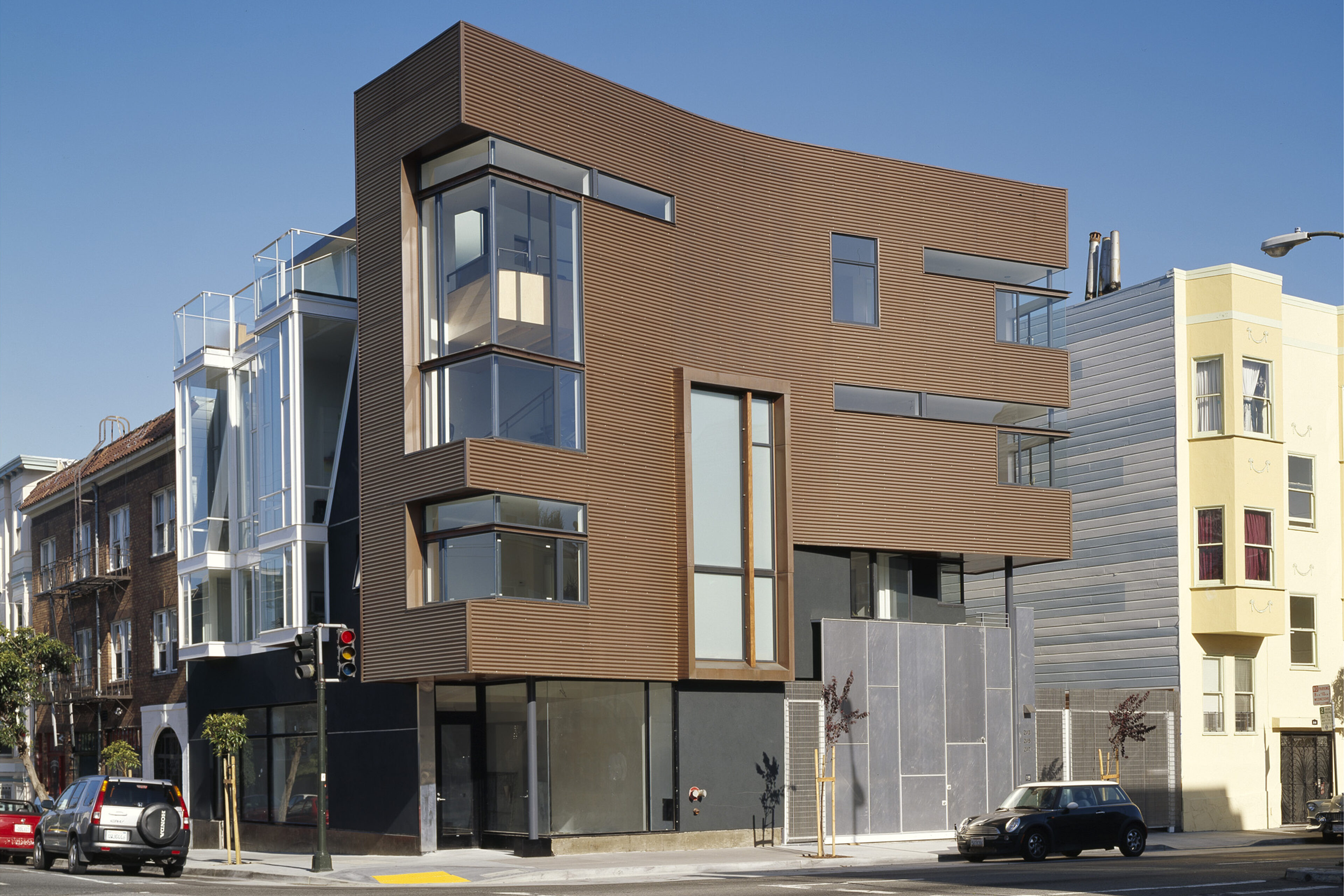 0002_Guerrero_Photo01_upscl-aspect-ratio-3840-2560