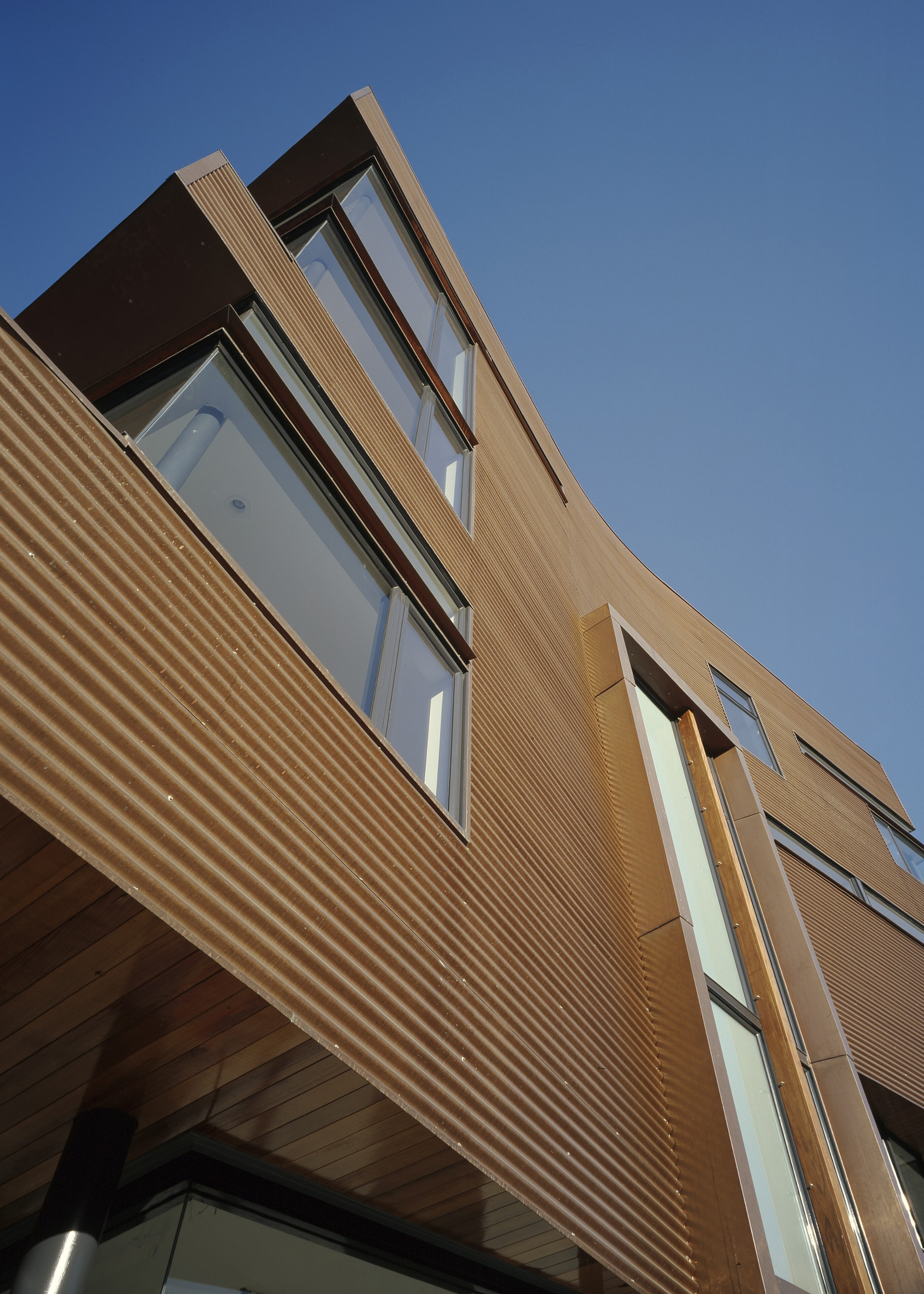 0002_Guerrero_Photo07_upscl-aspect-ratio-1454-2036